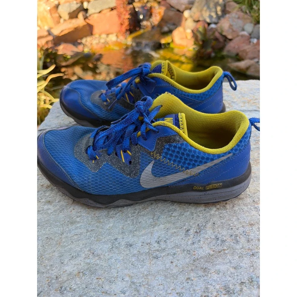 Nike Dual Fusion Trail Blue Yellow Kids Running Shoes 777340-400 Size 7Y